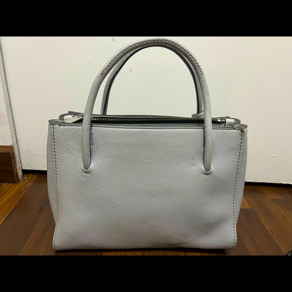 Like new Marc Jacobs!! Medium size light gray. - Picture 2 of 4